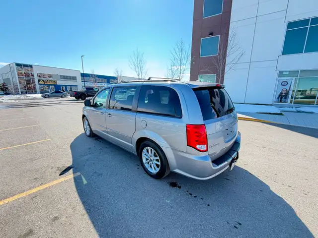 2017 Dodge Grand Caravan SXT • 7 Passenger • Stow 'n Go • New Ti - Photo 4