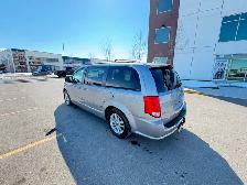 2017 Dodge Grand Caravan SXT • 7 Passenger • Stow 'n Go • New Ti - Photo 4