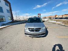2017 Dodge Grand Caravan SXT • 7 Passenger • Stow 'n Go • New Ti - Photo 7