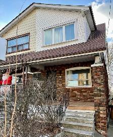 East Downtown (Woodbine/Danforth) ONE bdrm $1400