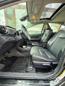 2016 Toyota Prius C Technology • Sunroof • Navigation • Hybrid - Photo 5