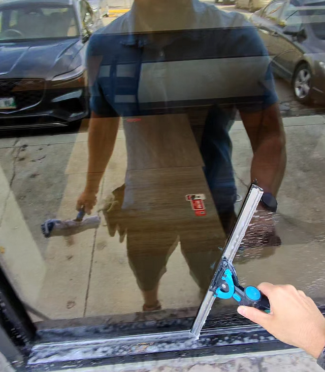 YourView Professional Window Cleaning Services - Photo 6