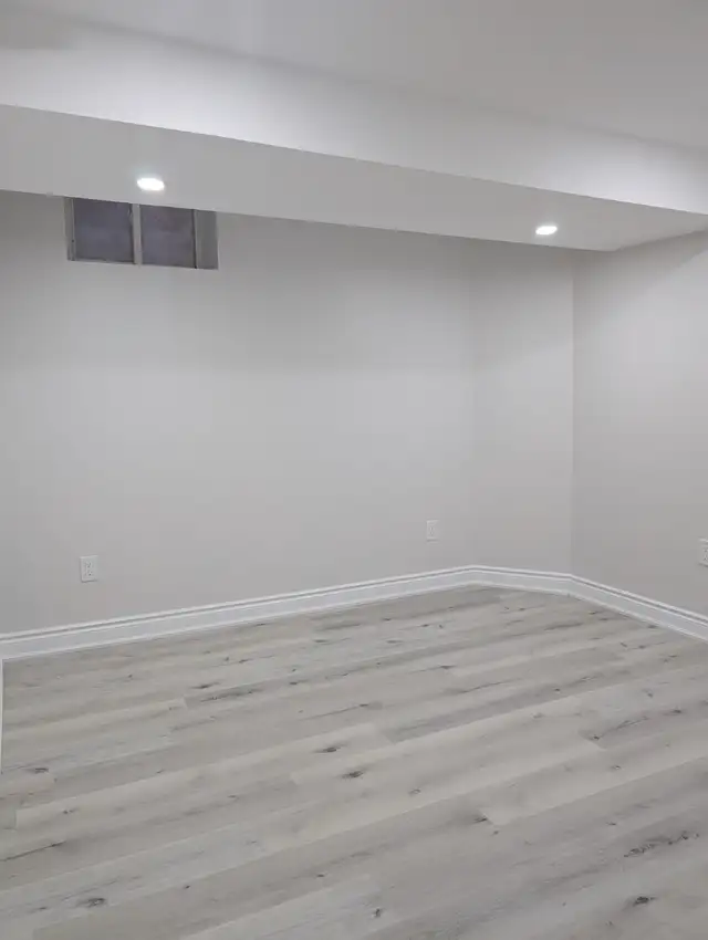 Walkout basement for rent - Photo 3
