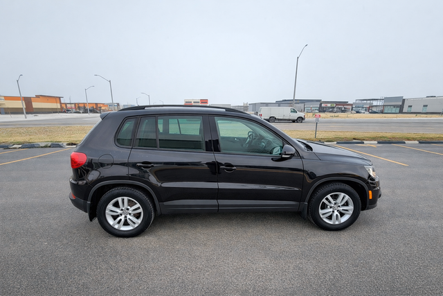 2014 Volkswagen Tiguan 4MOTION AWD • Turbo • Heated Seats - Photo 4
