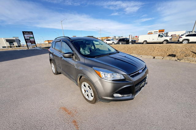 2014 Ford Escape SE • EcoBoost • Backup Camera • Heated Seats - Photo 3