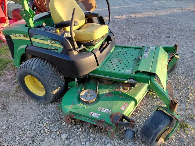 John Deere 997