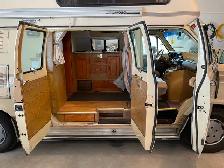 1988 Dodge Ram 250 Pleasure-Way Travel Van - Photo 2