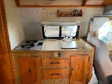 1988 Dodge Ram 250 Pleasure-Way Travel Van - Photo 4
