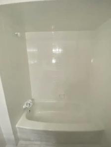 tub , tiles , sinks Reglazing - Photo 10