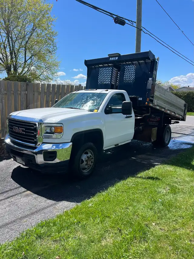 2015 GMC SIERRA 3500 dump box