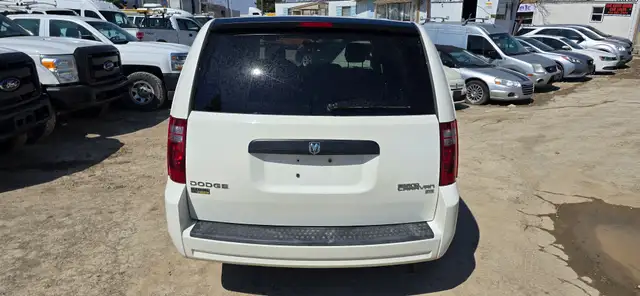 2009 Dodge Grand Caravan SE Stow N Go! ONLY 124000km! - Photo 6