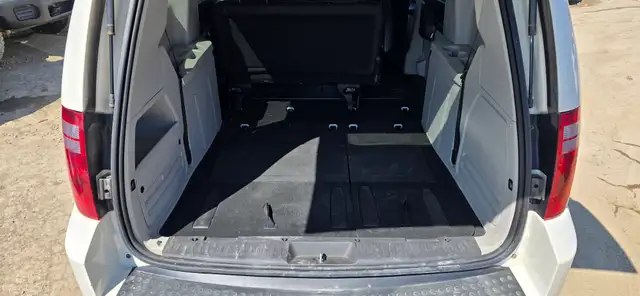 2009 Dodge Grand Caravan SE Stow N Go! ONLY 124000km! - Photo 8