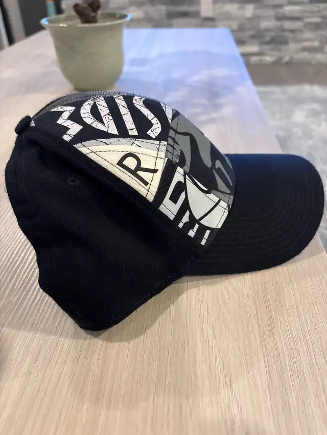 Nike Air Hat - EUC - Photo 2