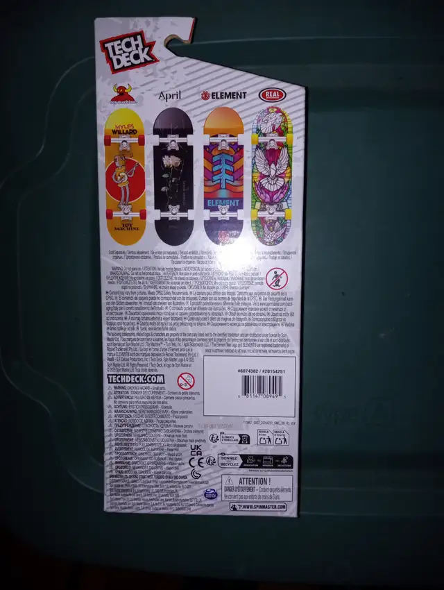 Tech Deck 12 Inch Skateboard - April - Photo 2