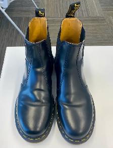 Dr Martens Chelsea Black Boots - NEW CONDITION!