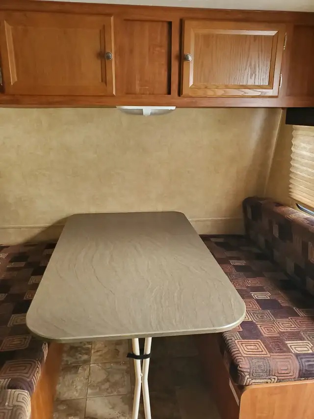 2012 Jayco Swift 184BH Travel Trailer - Photo 10