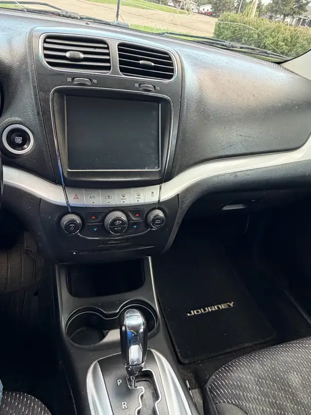 2017 Dodge Journey AWD - 1 Owner - Photo 4