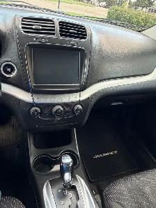 2017 Dodge Journey AWD - 1 Owner - Photo 4