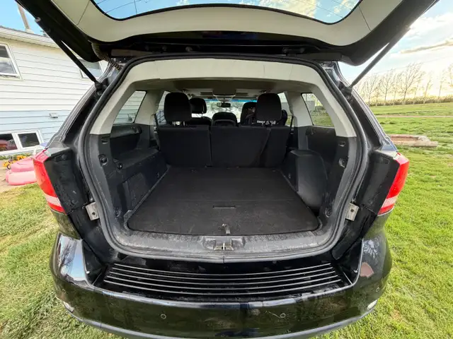 2017 Dodge Journey AWD - 1 Owner - Photo 6