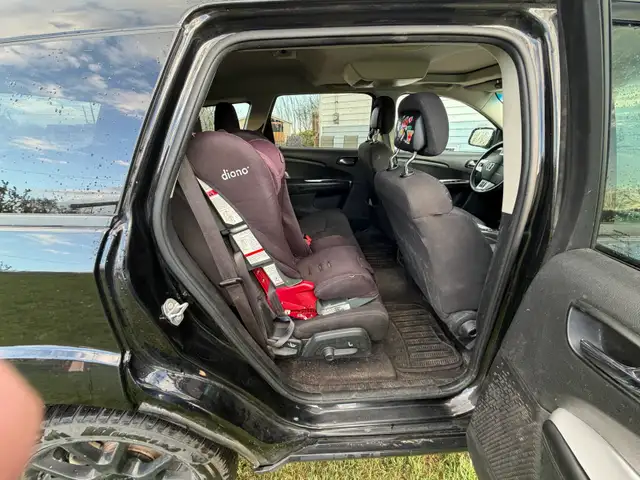 2017 Dodge Journey AWD - 1 Owner - Photo 8
