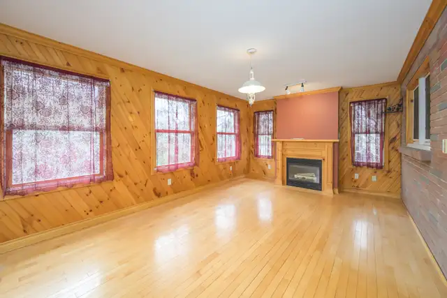 INGERSOLL - 660' deep lot with development potential - Photo 5