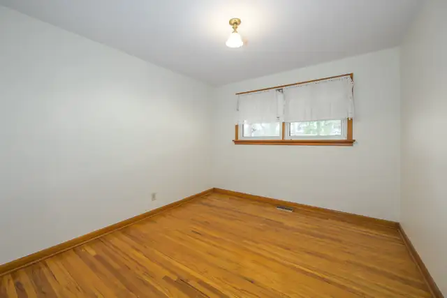 INGERSOLL - 660' deep lot with development potential - Photo 8
