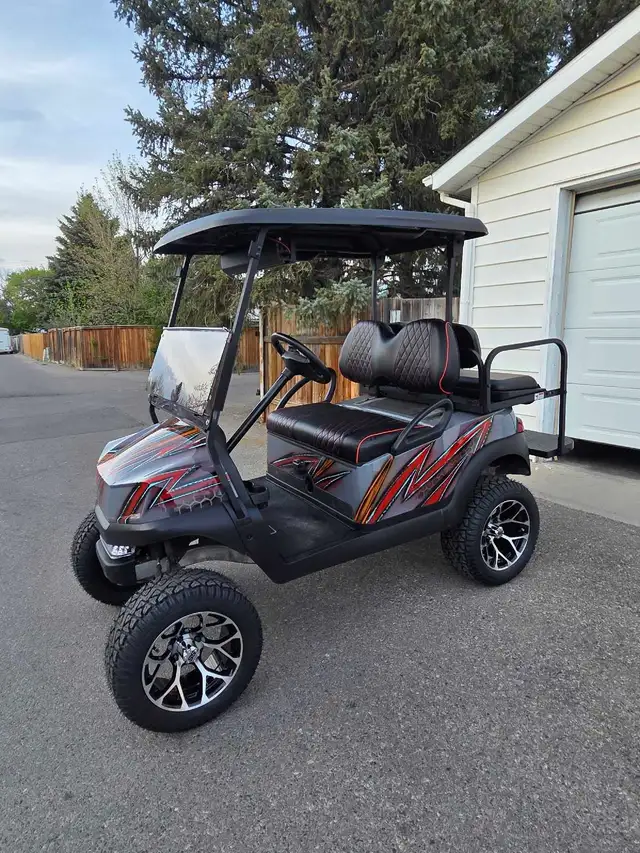 Lifted Club Car Tempo Golf Cart (With Rear Seat)