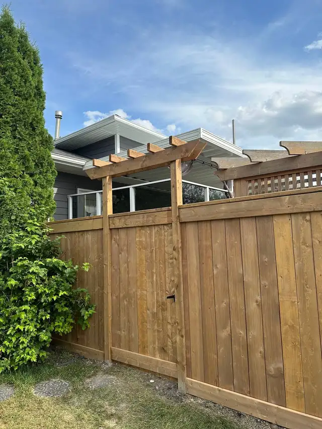 Fence, Chainlink, Vinyl fence - Photo 8
