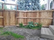 Professional Fence Installation Edmonton — Free Quotes — Soverei