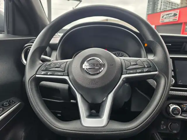 2019 Nissan Kicks SV Rear View Camera - Photo 16