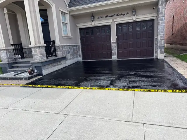 Driveway sealing - Photo 3