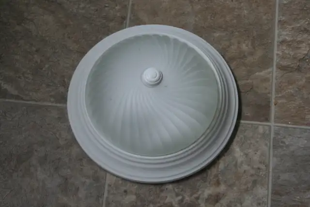 CEILING LIGHTING 13 inch circular $10/frosted light shades $5ea - Photo 2