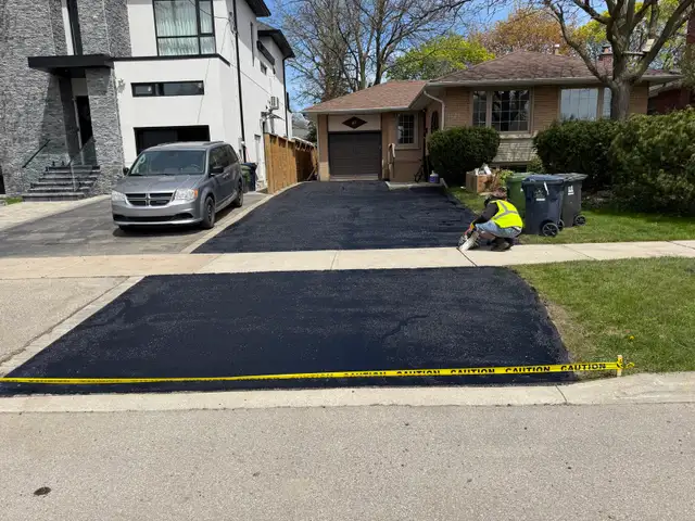 Driveway sealing - Photo 5