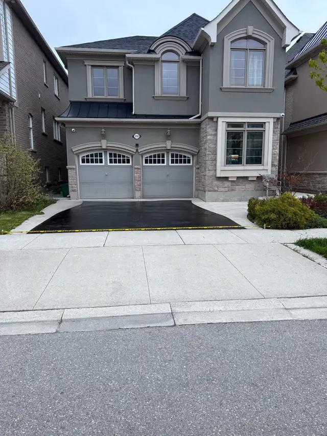 Driveway sealing - Photo 2