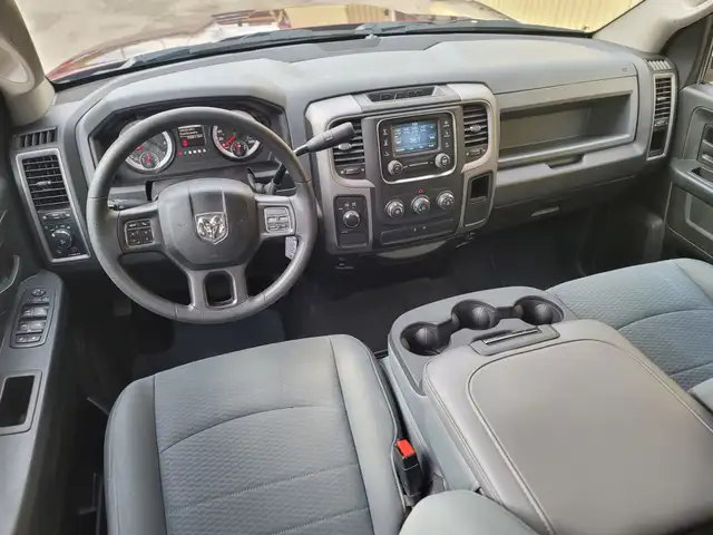 2018 Ram 1500 ST Tradesman Crew Cab 4X4 Bluetooth Dodge Serviced - Photo 15