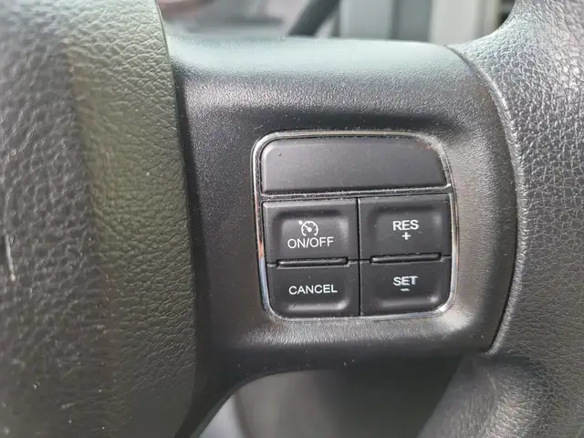 2018 Ram 1500 ST Tradesman Crew Cab 4X4 Bluetooth Dodge Serviced - Photo 19