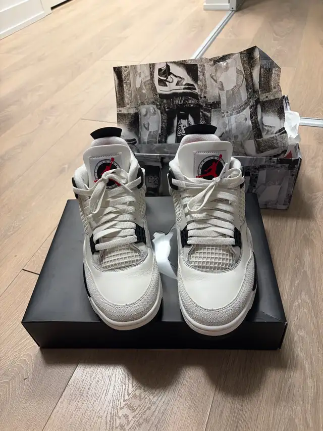Jordan 4 Retro OG Flight Club Sail / Black - University Red