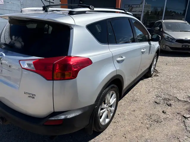 2014 Toyota RAV4 AWD 4dr Limited - Photo 8