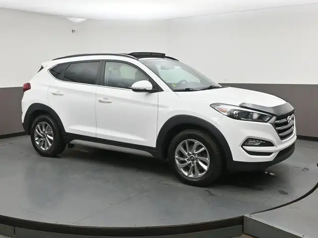 2018 Hyundai Tucson Luxury AWD Leather, Sunroof, Apple/Android,