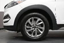 2018 Hyundai Tucson Luxury AWD Leather, Sunroof, Apple/Android, - Photo 4