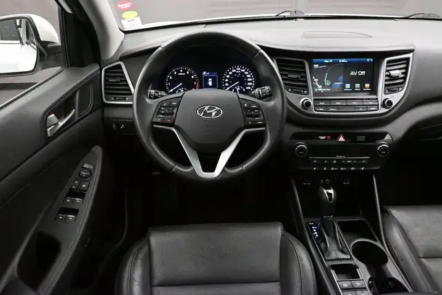2018 Hyundai Tucson Luxury AWD Leather, Sunroof, Apple/Android, - Photo 25