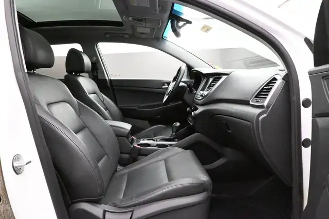 2018 Hyundai Tucson Luxury AWD Leather, Sunroof, Apple/Android, - Photo 33