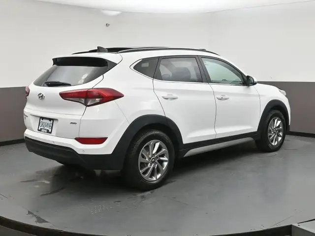 2018 Hyundai Tucson Luxury AWD Leather, Sunroof, Apple/Android, - Photo 38