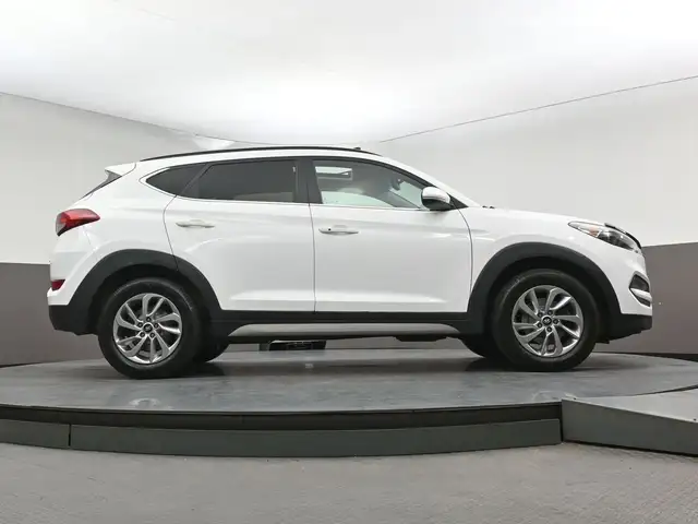 2018 Hyundai Tucson Luxury AWD Leather, Sunroof, Apple/Android, - Photo 41