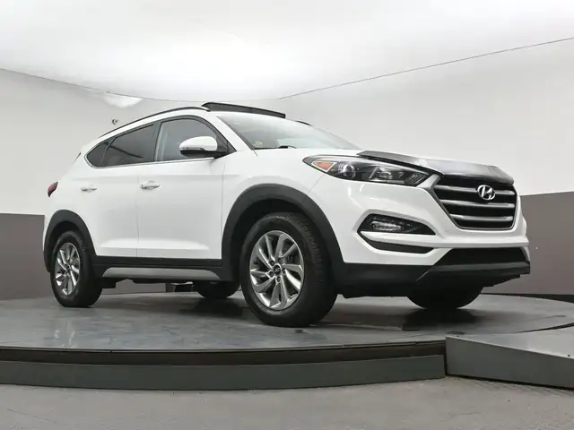 2018 Hyundai Tucson Luxury AWD Leather, Sunroof, Apple/Android, - Photo 42