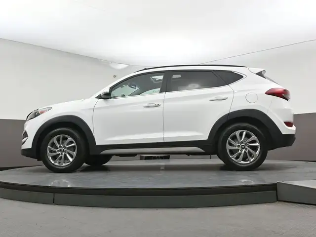 2018 Hyundai Tucson Luxury AWD Leather, Sunroof, Apple/Android, - Photo 45