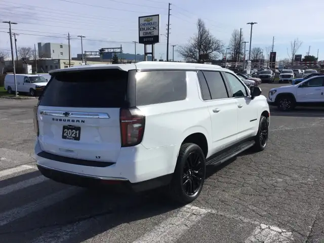 2021 Chevrolet Suburban - Photo 5