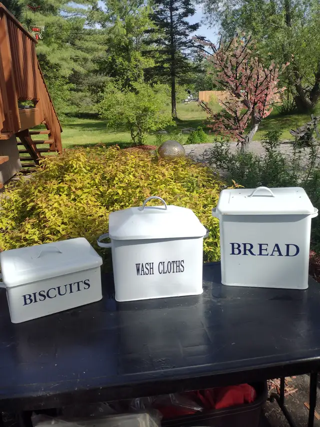 3 metal display containers 2 kitchen 1 shop