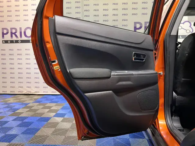 2022 Mitsubishi RVR - Photo 15