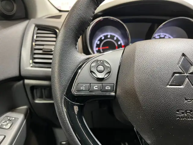 2022 Mitsubishi RVR - Photo 22